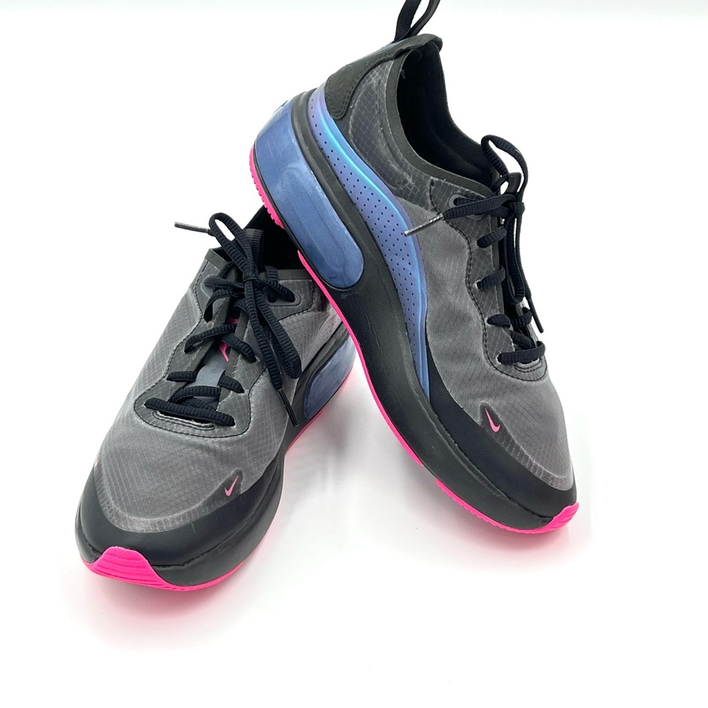 Nike Air Max Dia Throwback Future Sneakers Size Hyper Crimson Size 6.5